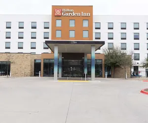 Photo 2 - Hilton Garden Inn Austin Airport