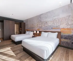 Photo 5 - The Hotel at Midtown