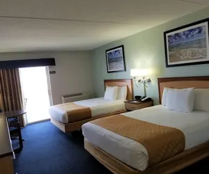 Photo 4 - Dunes Waterfront Resort