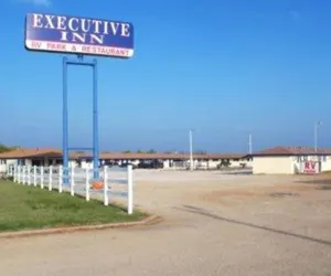 Photo 5 - Executive Inn