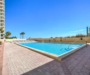 Photo 2 - SunDestin Beach Resort by Panhandle Getaways