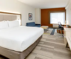 Photo 3 - Holiday Inn Express & Suites Sturbridge, an IHG Hotel