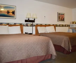 Photo 5 - Longliner Lodge and Suites