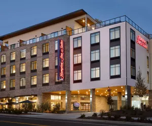 Photo 2 - Hampton Inn & Suites Seattle/Renton