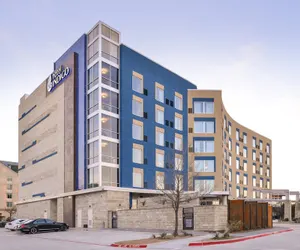 Photo 2 - Hotel Indigo Frisco by IHG