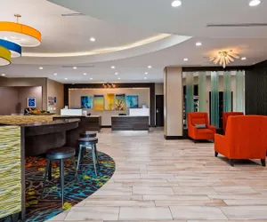 Photo 2 - Holiday Inn Express And Suites Pasadena Houston Southeast by IHG