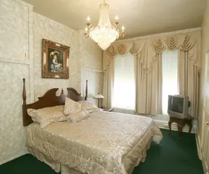 Photo 4 - Historic Franklin Hotel
