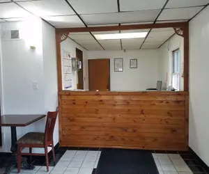 Photo 2 - Budget Inn