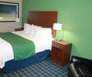 Photo 5 - Brookstone Lodge & Suites