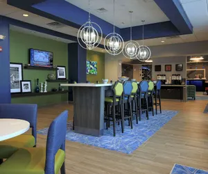 Photo 4 - Hampton Inn West Plains