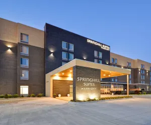 Photo 2 - SpringHill Suites by Marriott Cincinnati Blue Ash