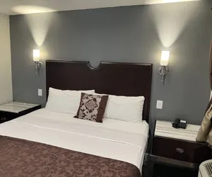 Photo 4 - Relax Inn Motel