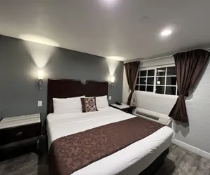 Photo 3 - Relax Inn Motel
