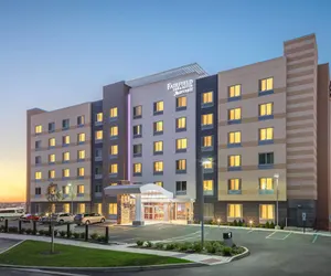 Photo 2 - Fairfield Inn & Suites by Marriott North Bergen