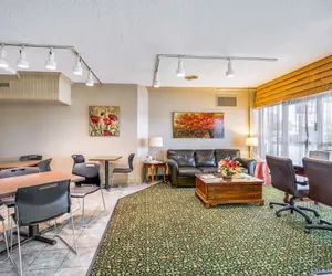 Photo 2 - Econo Lodge Corinth