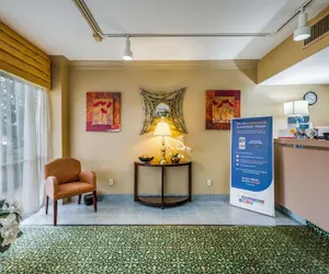 Photo 4 - Econo Lodge Corinth