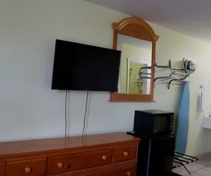 Photo 3 - American Inn of Kinder