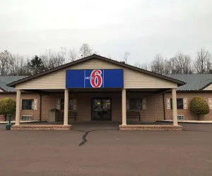 Photo 2 - Motel 6 Bloomsburg, PA