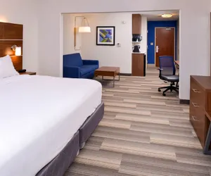 Photo 3 - Holiday Inn Express Hotel & Suites Urbana-Champaign, an IHG Hotel