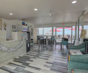 Photo 3 - The Beach House Inn
