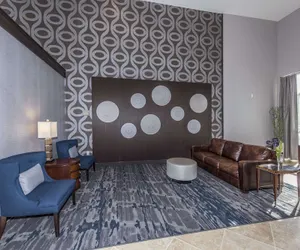 Photo 4 - DoubleTree by Hilton North Charleston - Convention Center