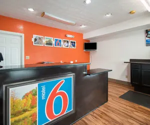 Photo 5 - Motel 6 Parkersburg, WV