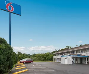 Photo 2 - Motel 6 Parkersburg, WV