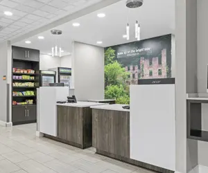 Photo 3 - La Quinta Inn & Suites by Wyndham Atlanta Douglasville