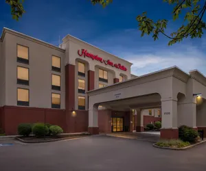 Photo 2 - Hampton Inn & Suites Richmond/Virginia Center