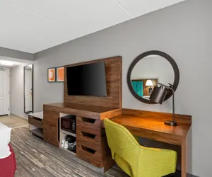 Photo 5 - Hampton Inn & Suites Richmond/Virginia Center