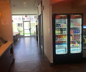 Photo 5 - Ramada by Wyndham Rockville Centre
