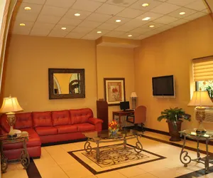 Photo 4 - Raritan Hotel