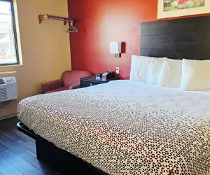Photo 4 - Budgetel Inn and Suites