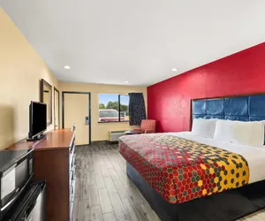 Photo 2 - Econo Lodge