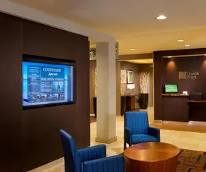 Photo 3 - Courtyard by Marriott Brownsville