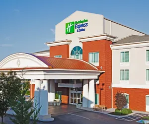 Photo 2 - Holiday Inn Express & Suites Lenoir Cty, an IHG Hotel