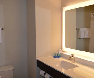 Photo 5 - Holiday Inn Express Bloomsburg by IHG