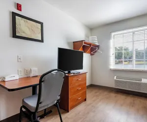 Photo 5 - Woodspring Suites Huntsville Madison