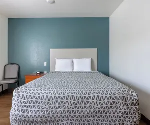 Photo 3 - Woodspring Suites Huntsville Madison