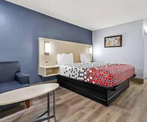 Photo 5 - Econo Lodge Inn & Suites Cayce I-26 Airport