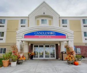 Photo 2 - Candlewood Suites Fargo-N. Dakota State University, an IHG Hotel