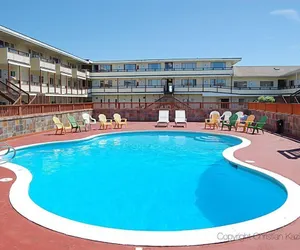 Photo 2 - Ocean Shores Inn & Suites