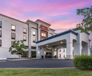 Photo 2 - Hampton Inn & Suites Louisville East