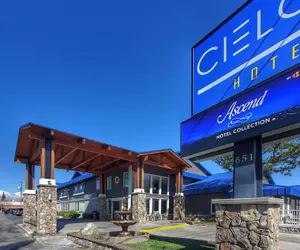 Photo 2 - Cielo Hotel Bishop-Mammoth, an Ascend Collection Hotel