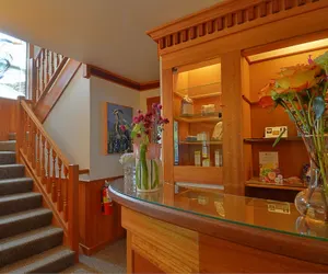 Photo 3 - The Heron Inn & Day Spa