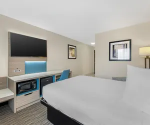 Photo 4 - Best Western Port Columbus