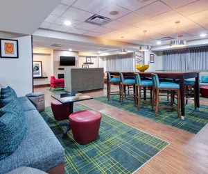 Photo 3 - Hampton Inn Clarion