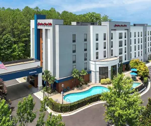 Photo 2 - Hampton Inn & Suites ATL-Six Flags