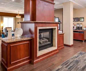 Photo 4 - Hampton Inn York