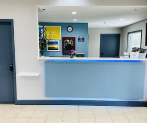 Photo 4 - Days Inn & Suites by Wyndham Wynne